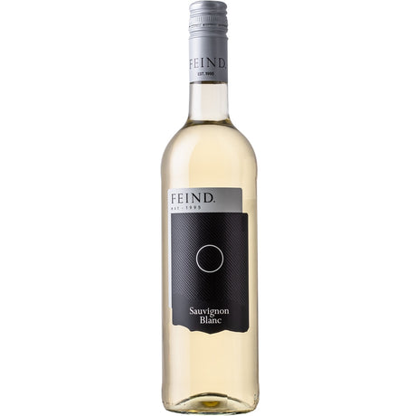 A bottle of Hungarian Sauvignon Blanc dry white wine from Feind winery.