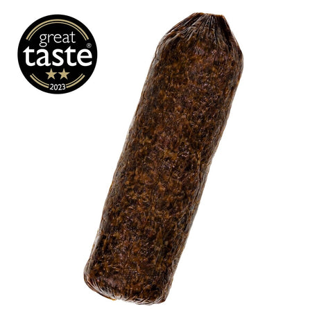 A venison salami, this premium charcuterie is made with free-range venison meat and paprika powder.
