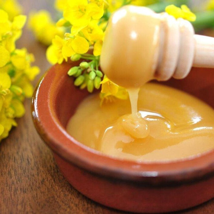 A creamy canola honey, this is a set honey freshly harvested by bees from rapeseed blossom flowers.
