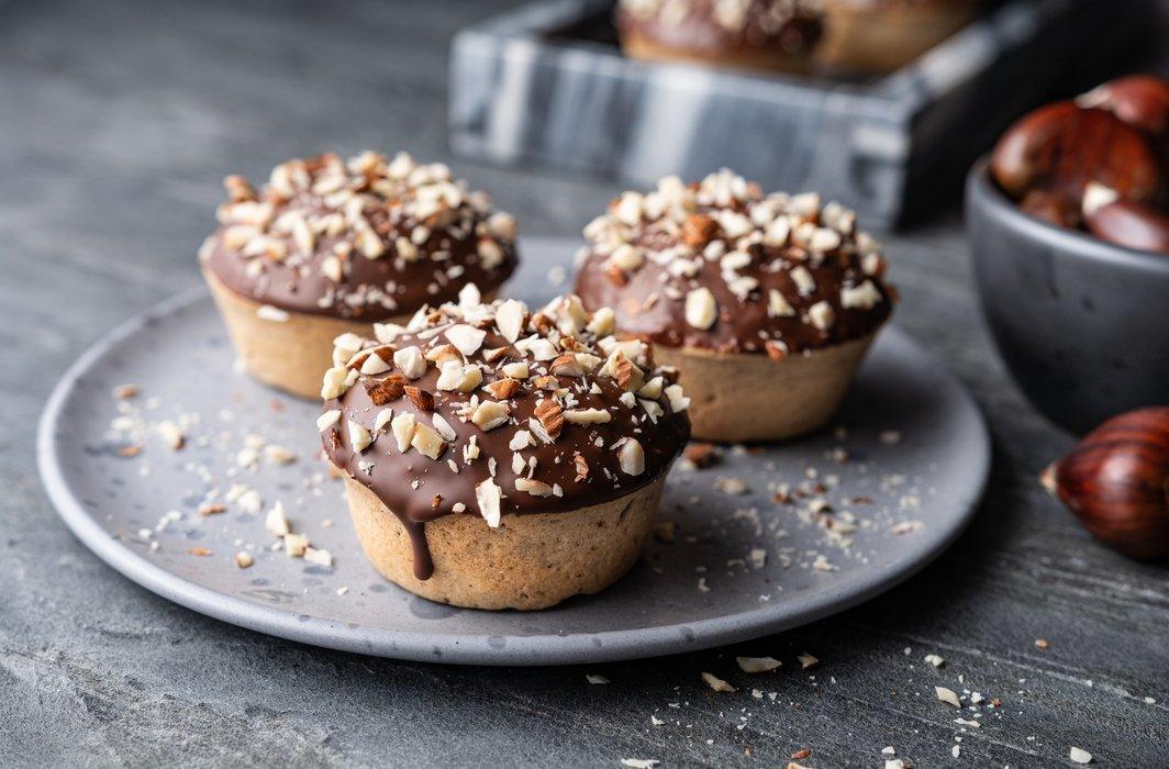 A chestnut cup cake recipe made using a sweet chestnut spread with vanilla.