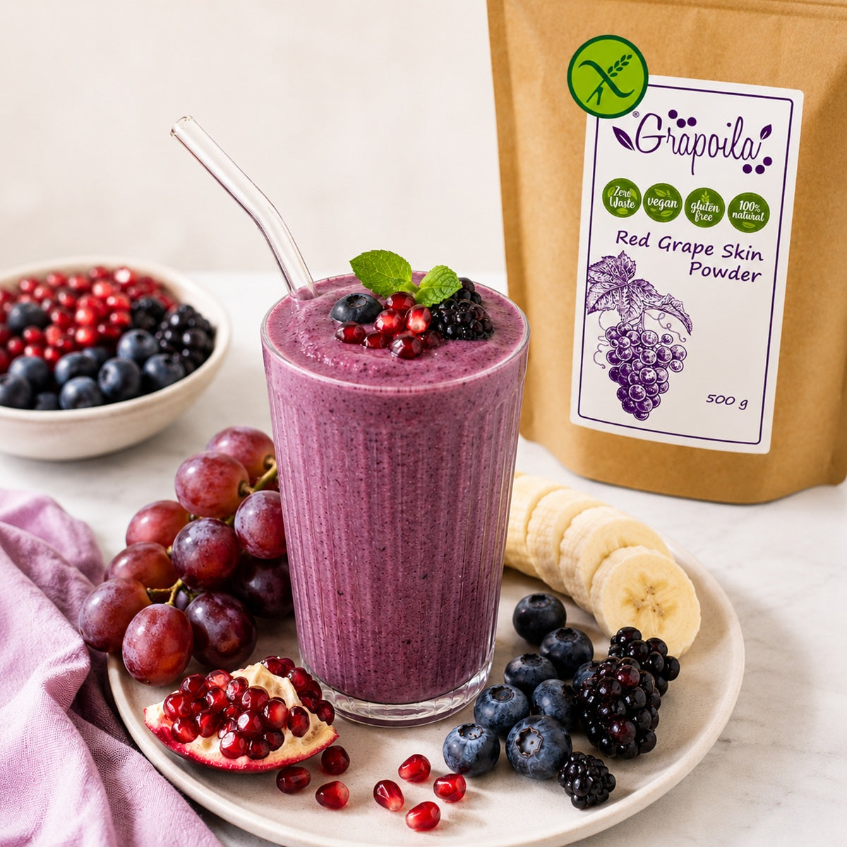 A nutritious fruit smoothie made with red grape skin powder extract for its range of health benefits.