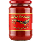 A jar of tomato concentrate made with 100% fresh tomatoes.